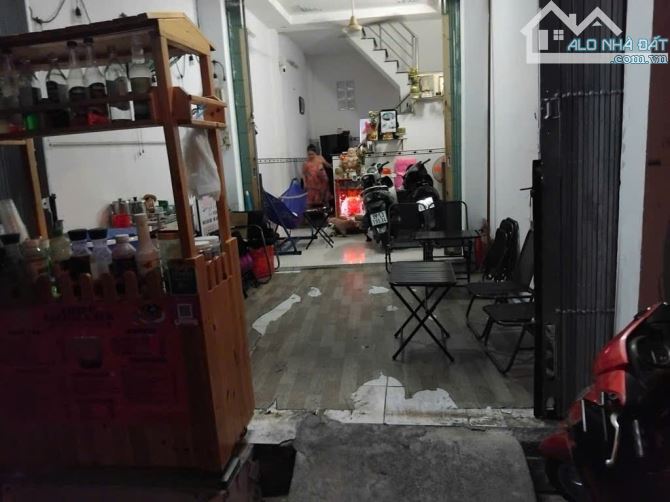 Bán nhà đường MT 9m. Bùi minh trực p5 q8. 42m2. Chỉ 6,3tỷ