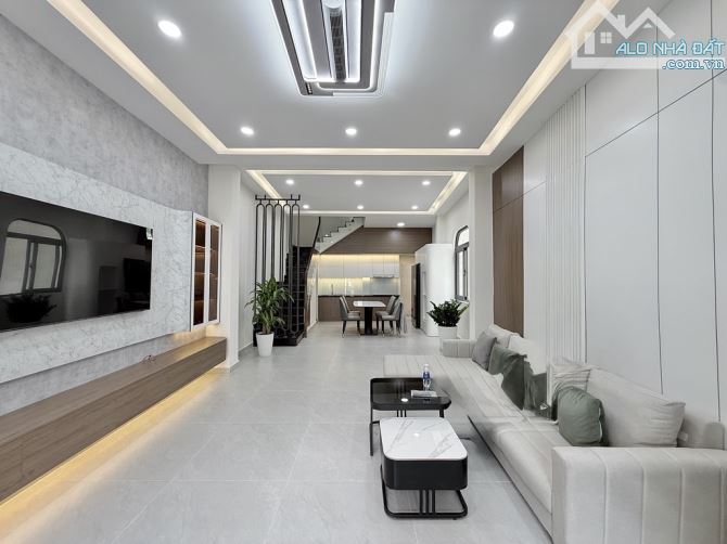 🚀SIÊU PHẨM MTKD GIÁP DƯƠNG QUẢNG HÀM - KHU SẦM UẤT 5 TẦNG 61M2 NỞ HẬU 5,4 NHỈNH 10TỶ