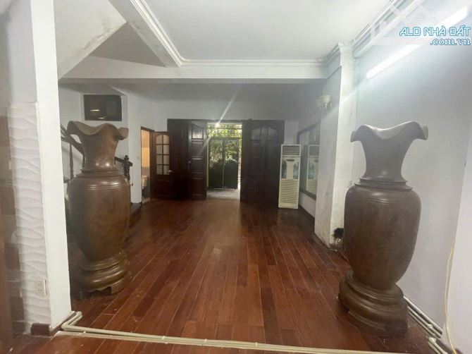 Cho thuê nhà ngõ 61 Phạm Tuấn Tài, Cầu Giấy 76m x 4T, 6PN4VS giá 25tr, ô tô tránh