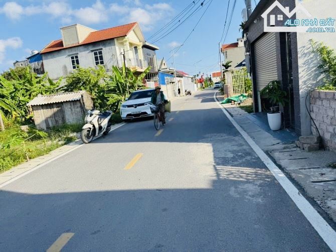 Siêu phẩm mới tinh giá tốt nhất thị trường.Lô trục thôn Lâm Động 72,3m đường 8m giá 3,1 ty