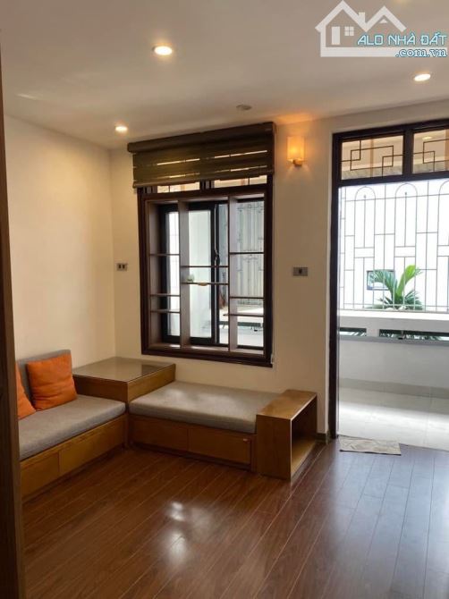 BÁN NHÀ TẬP THỂ PHỐ BẠCH MAI- SỔ ĐỎ CỰC TO - 75M SỬ DỤNG- 3 PN- BAN CÔNG RỘNG THOÁNG SÁNG