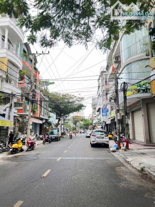 Cho thuê nhà nguyên căn mt đường Bạch Đằng - Khu Bàn Cờ trung tâm Thành Phố Nha Trang