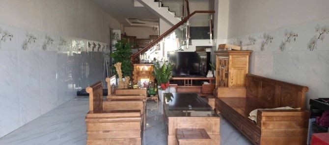 Nam hoà xuân, nhà 3 tầng thang máy, móng cọc nhồi , thiết kế 7 tầng