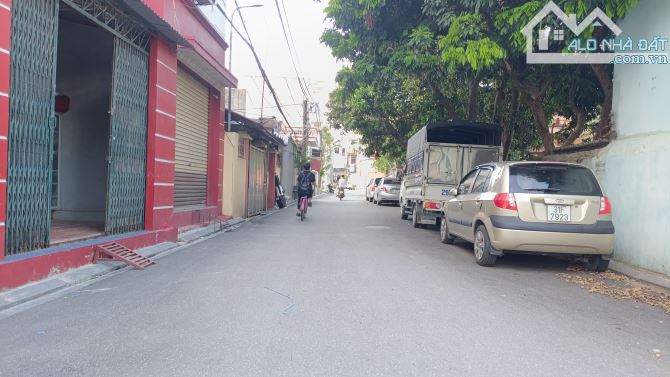 BÁN ĐẤT PHÚC THỊNH 2 MẶT THOÁNG – VỊ TRÍ ĐẸP  3 BƯỚC CHÂN ĐẾN VIEW HỒ.