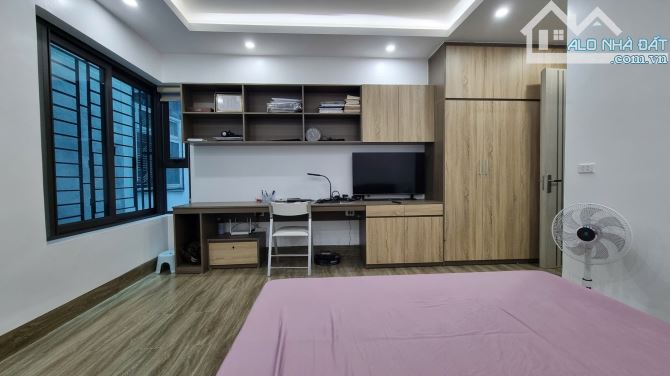 NHÀ 5 TẦNG HOÀNG HOA THÁM – 35M² – BA GÁC ĐỖ CỬA – CHỈ 6 TỶ