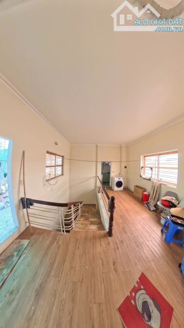 CHUYỂN NHƯỢNG  BIỆT THỰ MINI 3 TẦNG – DÂN XÂY ĐƯỜNG LÊ LAI GẦN CẦU HOÀNG GIA.