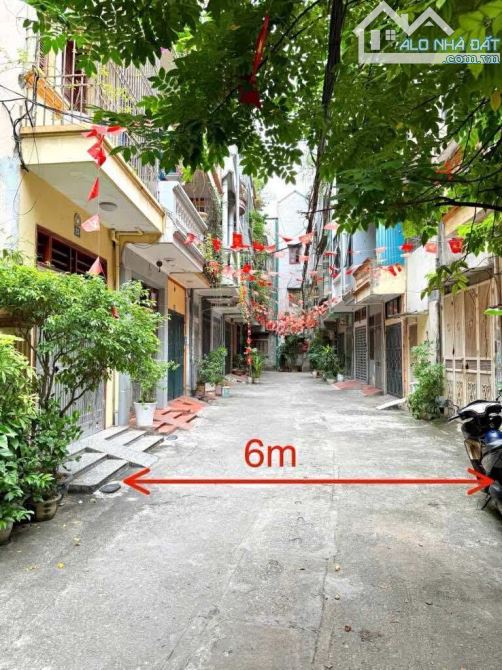 Bán nhà Nghĩa Tân 61m - mặt tiền 6.7m - Đường 6m - 20 tỷ - Giá rẻ để đầu tư