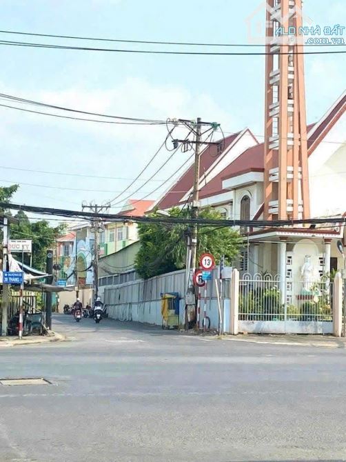 NHÀ 6,8 Tỷ MẶT TIỂN ĐƯỜNG TRẦN NGỌC QUẾ , ĐOẠN XUỐNG ĐƯỜNG TẦM VU, TP Cần Thơ