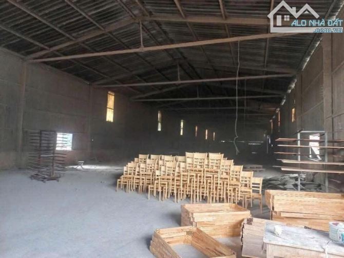 Cho thuê kho xưởng 2000m2 đường Nguyễn Xiển, P. Long Bình, Quận 9, đường xe cont