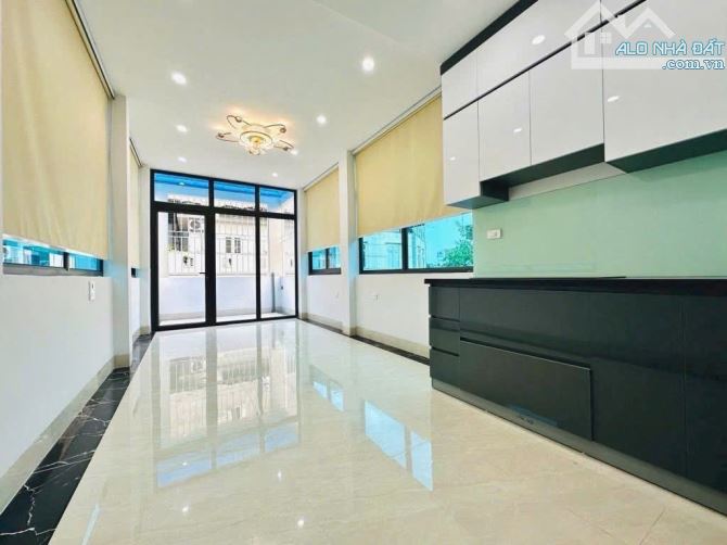 HÓT NHÀ PHỐ DI TRẠCH  5 TẦNG ĐƯỜNG THÔNG  Ô TÔ KINH DOANH  THANG MÁY SỔ ĐỎ