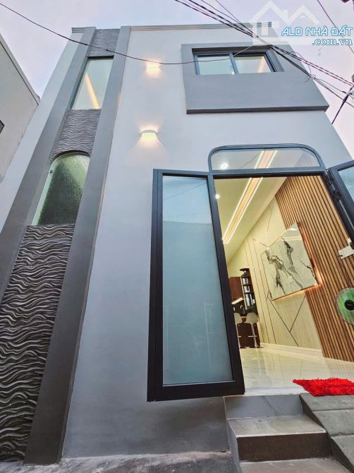 nhà 1 trệt 1 lầu có hoàn công đầy đủ đẹp như hình shr ngay Chợ view biển cần giờ