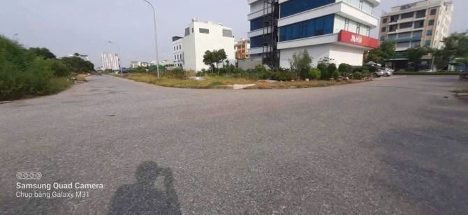 📣💥🍀 ĐẤT HƯỚNG BẮC QUAY RA TRƯỜNG CHINH.  VỊ TRÍ TRUNG TÂM ĐẸP ĐỂ AN CƯ SINH SỐNG.