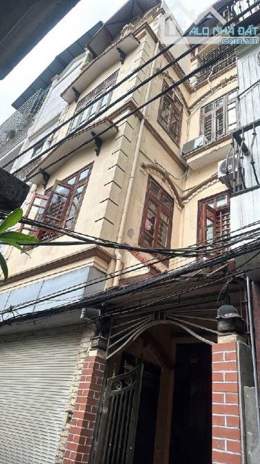 Nhà dân xây mặt tiền khủng, ngõ thông , Gần Hồ Bồ đề , Hồng Tiến 45m x 4 Tầng