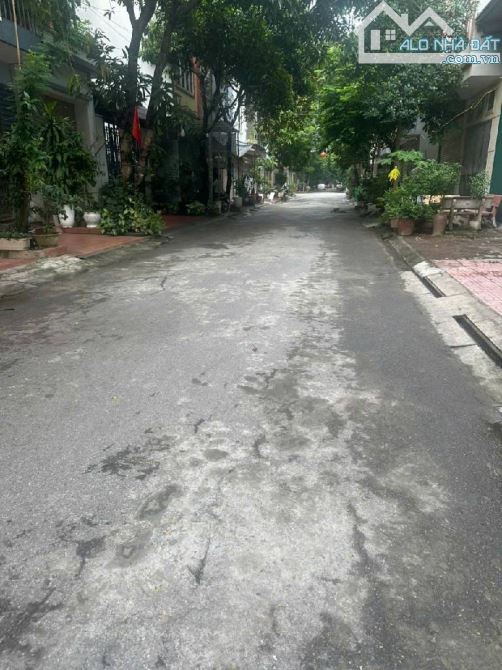 Mảnh đất phân lô dịch vụ Hàng Bè Mậu Lương Kiến Hưng - Chủ thiện chí giá tốt nhất khu vực