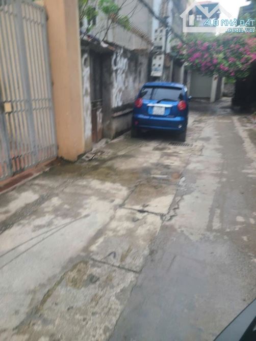 Bán nhà phố Bùi Xương Trạch, 31m2, C4, gần ô tô tránh giá 1.6tỷ