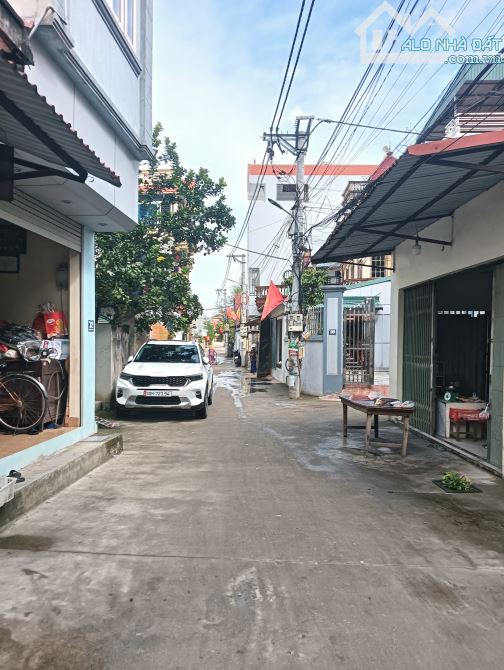 Ô tô 7 chỗ ngủ trong đất giá hơn 1 tỷ 👉 chương dương -thường tín