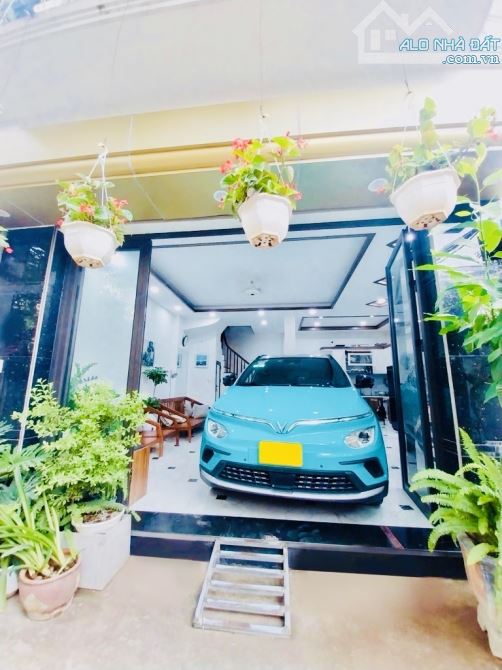 BÁN NHÀ TRƯƠNG ĐỊNH - NGUYỄN CHÍNH - TÂN MAI - CĂN GÓC Ô TÔ - 48M x 6T. GIÁ BÁN 11.9 TỶ