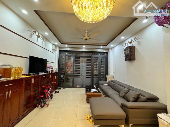 PHÂN LÔ - HOÀNG VĂN THÁI - NHÀ CAO CỬA RỘNG  - Ở SƯỚNG