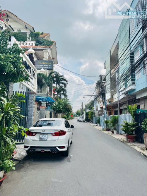 Bán nhà 1 trệt 2 lầu sổ riêng thổ cư p. Tân Hiệp