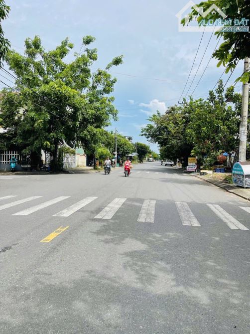 BÁN ĐẤT TRỤC CHÍNH VĂN TIẾN DŨNG – HÒA XUÂN – CẨM LỆ.