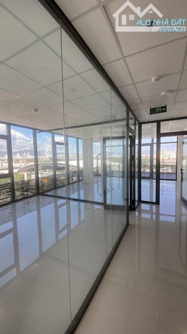 BÁN TOÀ VĂN PHÒNG 8 TẦNG ĐƯỜNG 2/9, HẢI CHÂU, 130M2 NGANG 8M, GIÁ 4x TỶ