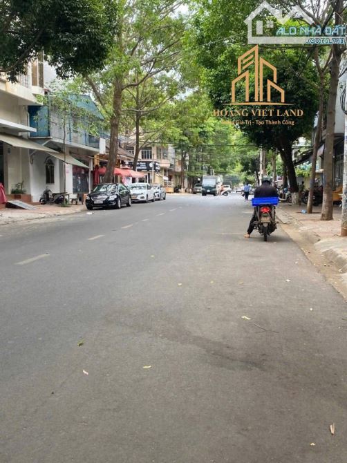 Cần bán nhà mặt tiền kinh doanh Nguyễn Trãi - DT:6,22x30m- GIÁ:9,8 TỶ