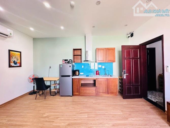 TOÀ CĂN HỘ 5 TẦNG NGAY PHAN THANH 18 PHÒNG  SẴN DÒNG THU TỐT CHỈ 8 TỶ