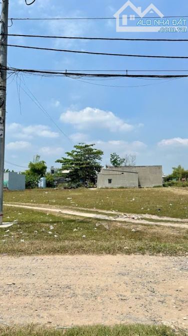 Bà Điểm (XTT-HM) bán đất mt đường XTT 4 dtich 514m2 gần đường Phan Văn Hớn giá 6,9tỷ
