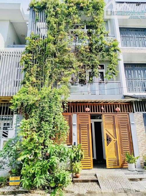 Cho thuê nhà phố 3 pn rộng rãi thích hợp ở kết hợp làm cty giá cho thuê 16 triệu