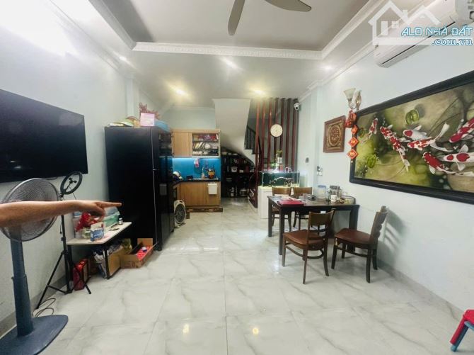 Bán nhà ngõ 8 Lê Quang Đạo - DT sổ 34m2 - 4 tầng - mặt tiền 4,2m - Giá 7 tỷ - 3PN