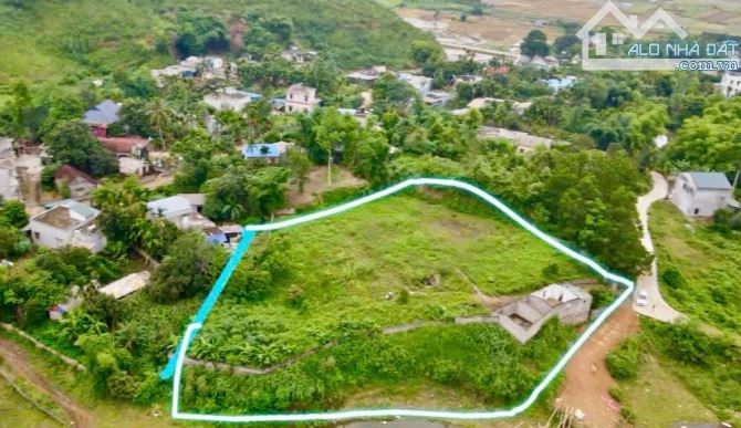 2968M có 200m Đất Ở - Đất Bám Hồ Chạm Tay Xuống Nước - View Đỉnh Làm HomeStay