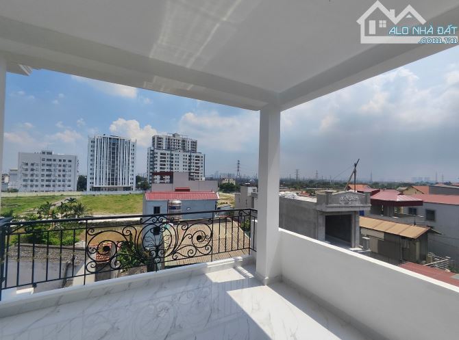 Bán nhà amwjt ngõ liên mạc, xây mới đẹp keng 5 tầng, đầu tư, tiện ích, giá hời, ô tô đỗ