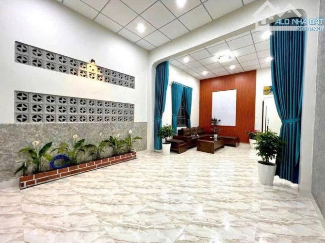 BÁN NHANH CĂN NHÀ CẤP 4 HẺM ÔTÔ YNUÊ