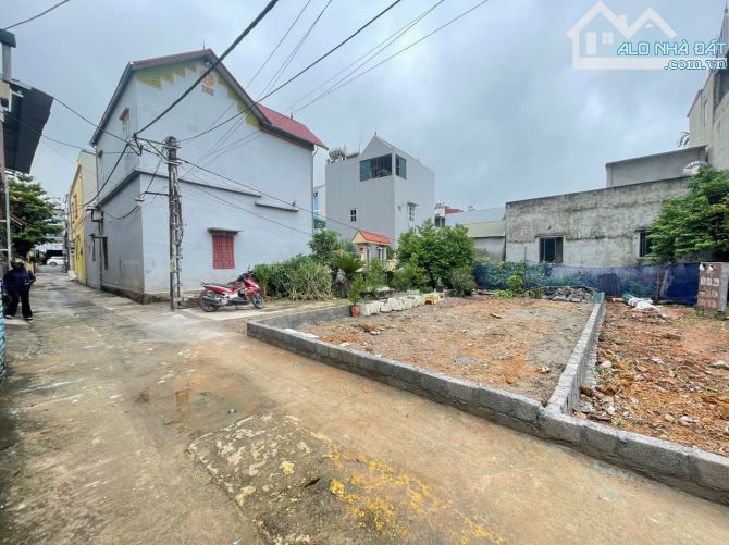 65M lô góc Hợp Đồng xã Quảng Bị, Chỉ 2,89 tỉ