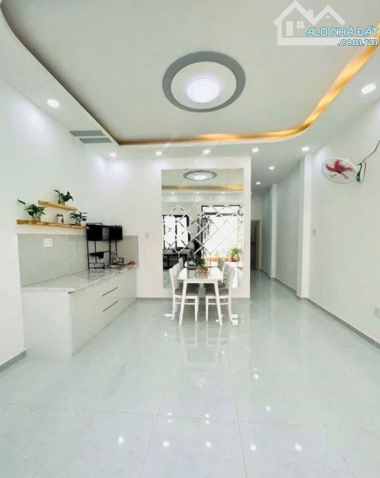 Nhà Cấp 4 Long Trường Q9 – 54m², 2PN, Hẻm 6m, Giá Chỉ 3.65 Tỷ