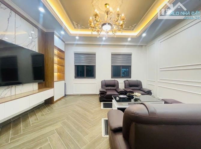 Bán nhà mặt ngõ, phân lô quân đội, xây mới 7 tầng thang máy ô tô vào nhà lung linh đợi chủ