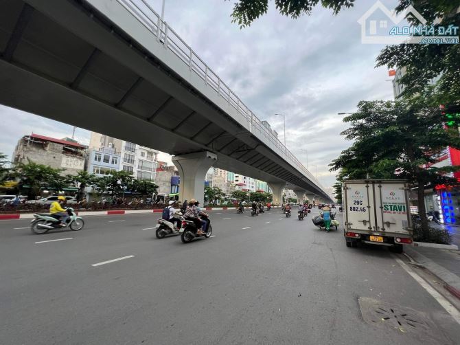 HÀNG THƠM, MẶT PHỐ ĐẠI LA KINH DOANH SẦM UẤT, LÔ GỐC VỈA HÈ RỘNG 50M2,4 TẦNG GIÁ CỰC TỐT.