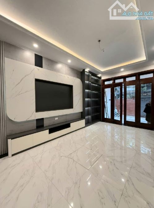AI NHANH HƠN. BÁN NHÀ NGỌC LÂM, THANG MÁY, GẦN PHỐ, DT RỘNG 59M2, 6T, 11.X TỶ