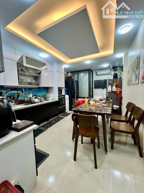Trần Quang Diệu lô góc, ô tô tránh 80m 5 tầng mt 7m 33.8 tỷ thương lượng.