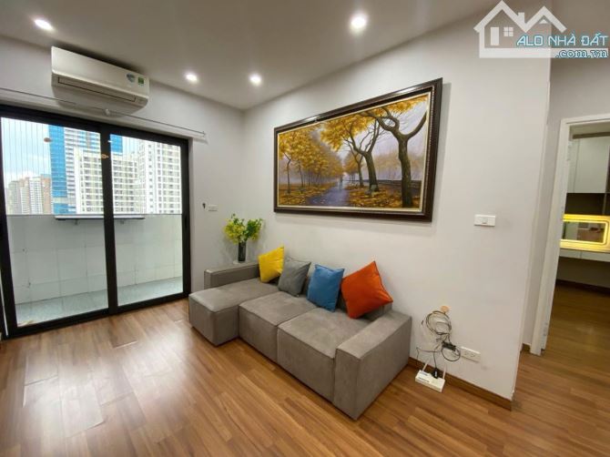 Bán CH Hei Tower số 1 Ngụy Như Kon Tum,80m2, 2N,2WC, giá 7.75 tỷ - 10