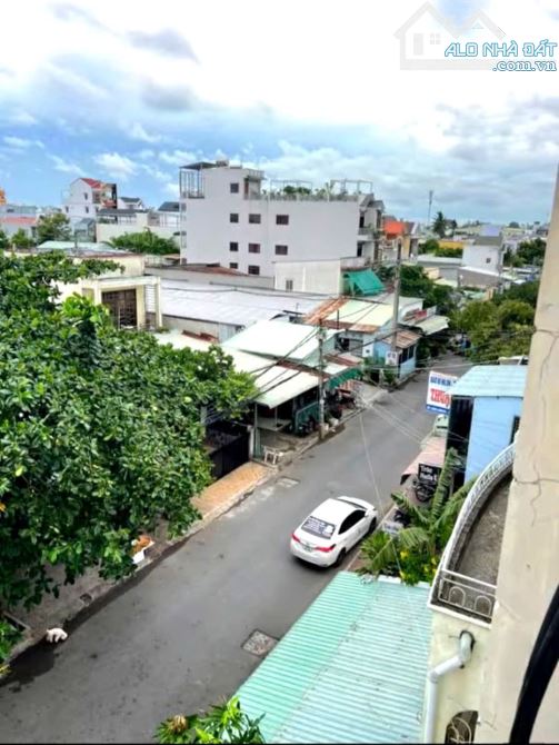Nhà 1 Trệt 2 Lầu Sân thượng Trục chính hẻm 38 đường Trần Việt Châu - Gần chợ An Hoà - 10