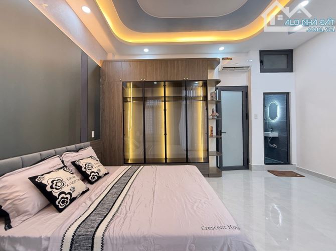 GIÁ TỐT KHU QUẬN 10 - HẠ GIÁ CÒN 5,76TỶ ĐƯỜNG TAM ĐẢO, NGAY KHU CƯ XÁ BẮC HẢI. SỔ CHUẨN - 10