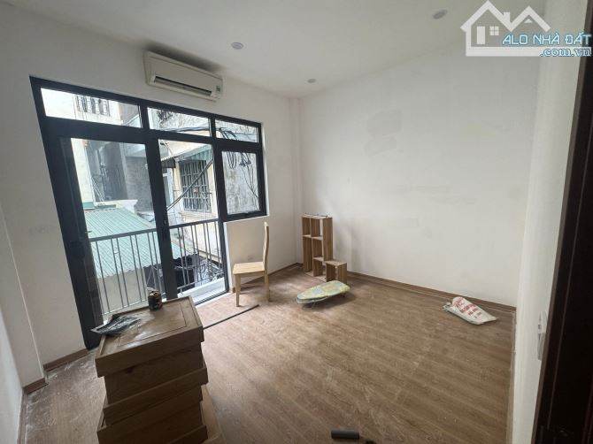 HOÀNG MAI, QUẬN HOÀNG MAI, 40M2,5 TẦNG, 30M RA ĐƯỜNG Ô TÔ TRÁNH, NHÀ ĐẸP Ở LUÔN, AN SINH Đ - 10