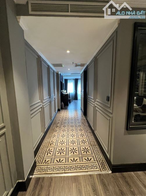 Bán khách san mặt phố Nguyễn Trường Tộ 172m2 x 16 tầng - 165 Tỷ - Dòng tiền 29 tỷ/năm - 10
