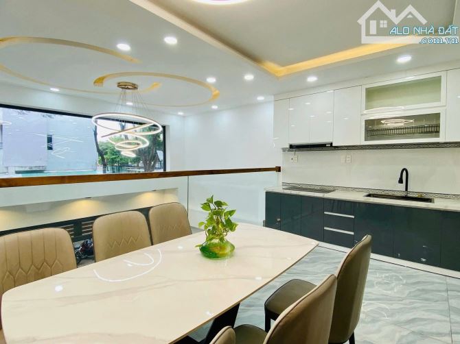 🏡Hẻm 8m Phan Huy Ích, P12💎4,8X10M 4 Lầu--4PN 4WC💎ThangMáy💵9,3 Tỷ - 11