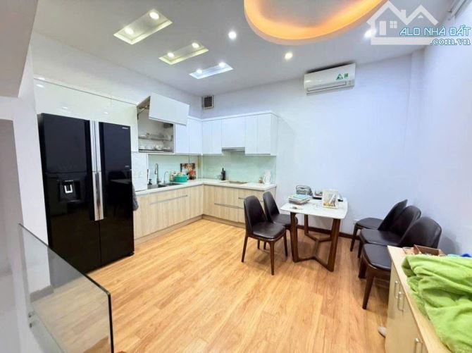 🔥HÀNG SIÊU HIẾM-PHỐ HOÀNG QUỐC VIỆT-50M2-PHÂN LÔ-DÂN XÂY - ĐƯỜNG OTO TRÁNH-HƠN 18 TỶ. - 11