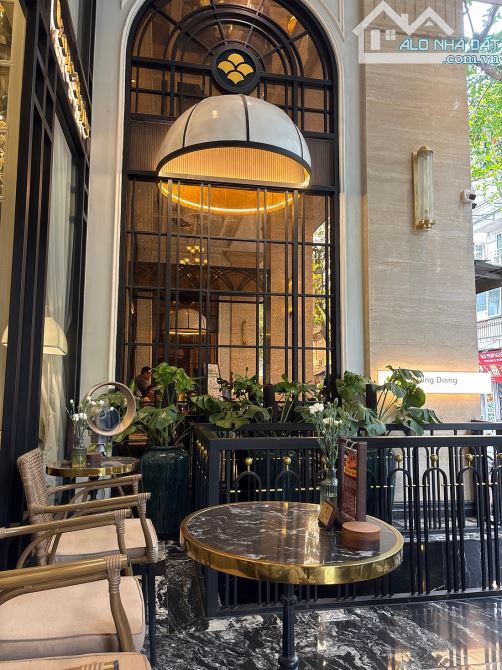 ( Chủ nợ Ngân Hàng 150 Tỷ ) Khách sạn 60 phòng vip nhất Mã Mây - 350m2, MT 12m - 310 Tỷ - 1