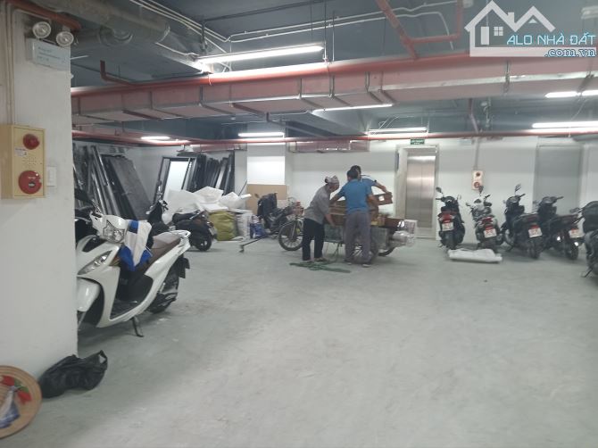 Tòa nhà mặt phố Tân Mai DT 360m2 x 10 tầng x MT 10m, Giá 159 tỷ