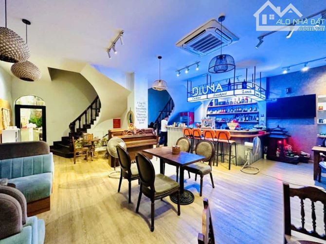 MẶT PHỐ KINH DOANH ĐỈNH – VỈA HÈ RỘNG – NGUYỄN VIẾT XUÂN - 1