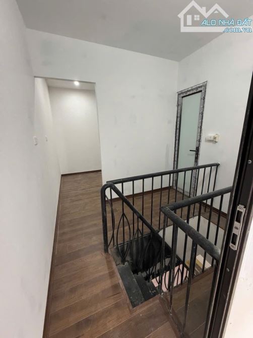 Khu tập thể tại Thuỵ Phương sổ đỏ, diện tích sử dụng 45m2. Giá chỉ 1.68 tỷ - 1